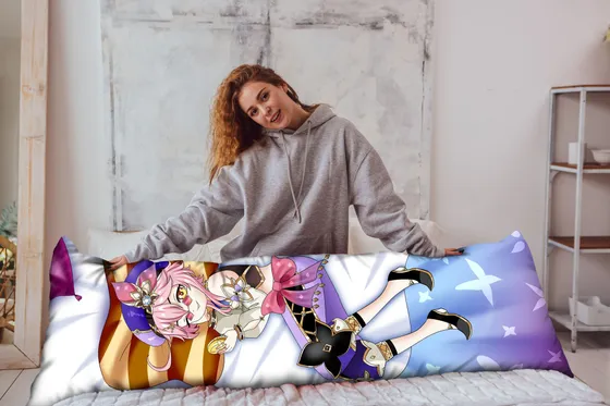 Дакимакура Дори