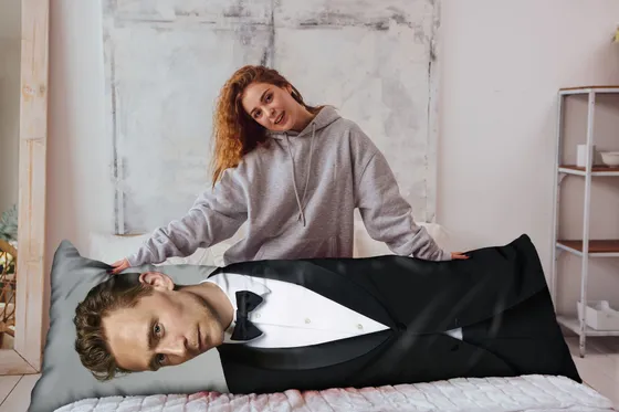 Дакимакура Том Хиддлстон