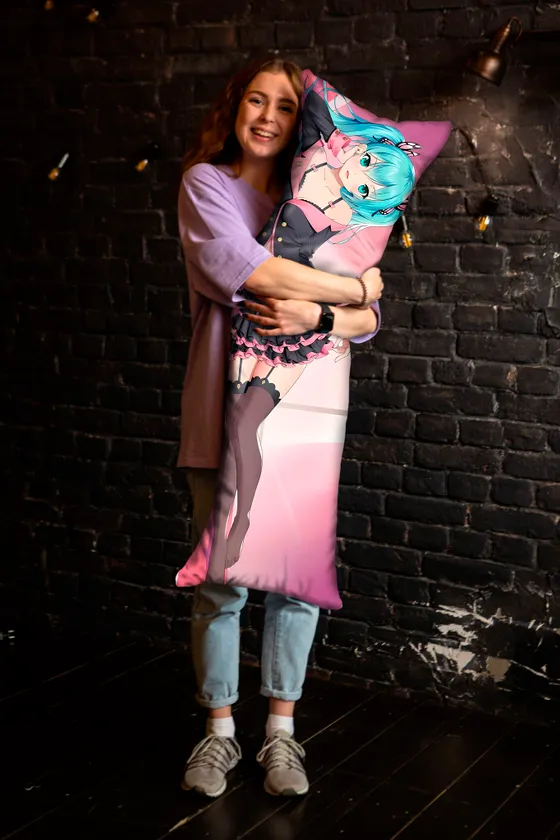 Дакимакура Мику Хацунэ №3