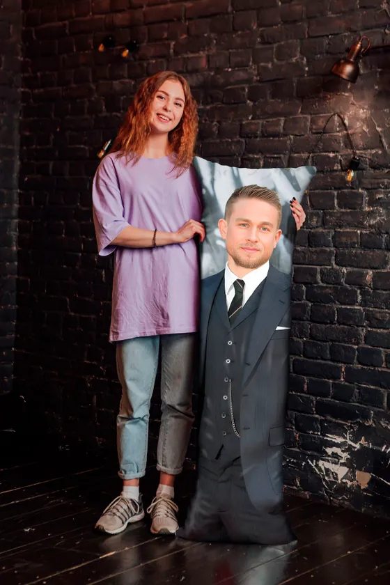 Дакимакура Чарли Ханнэм №2