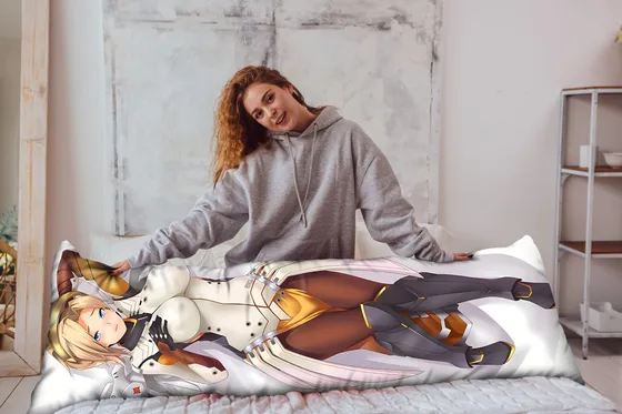 Дакимакура Мерси (Ангела Циглер) №2