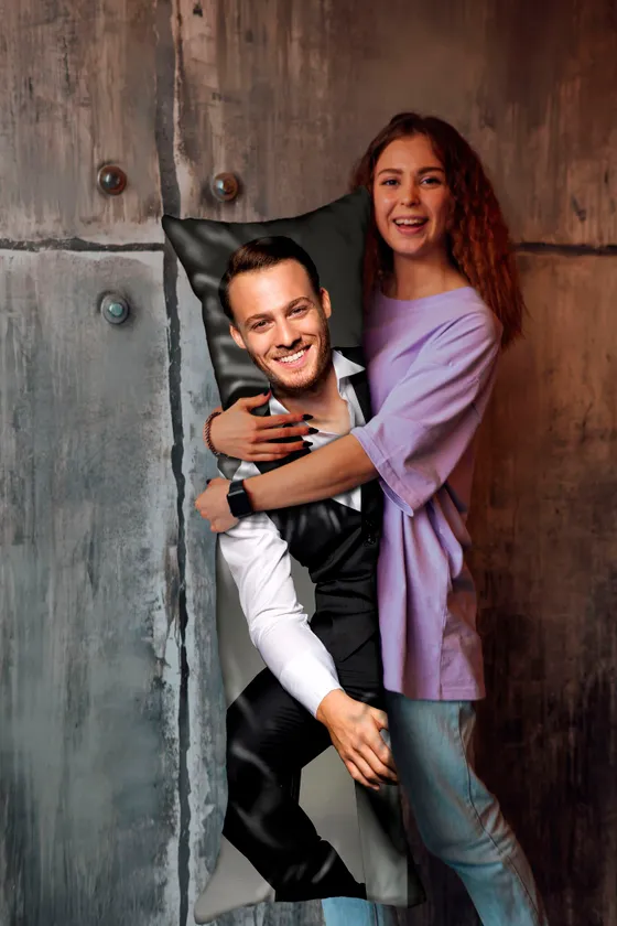 Дакимакура Серкан Болат №3