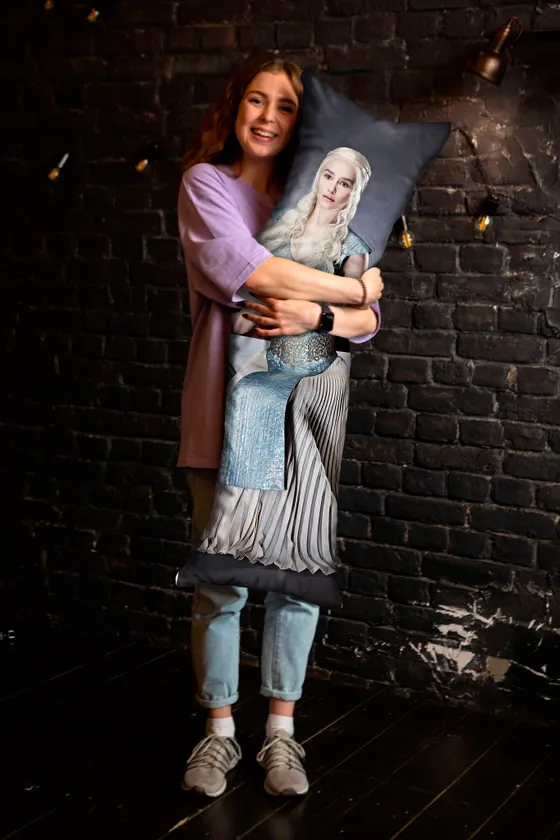 Дакимакура Дейенерис Таргариен