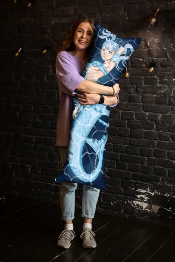 Дакимакура Ноэль Сильва