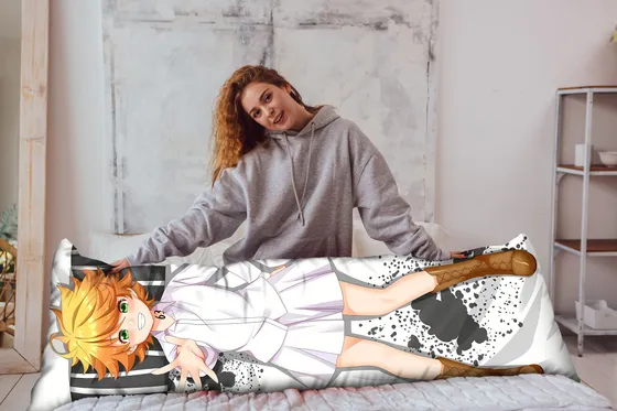 Дакимакура Эмма