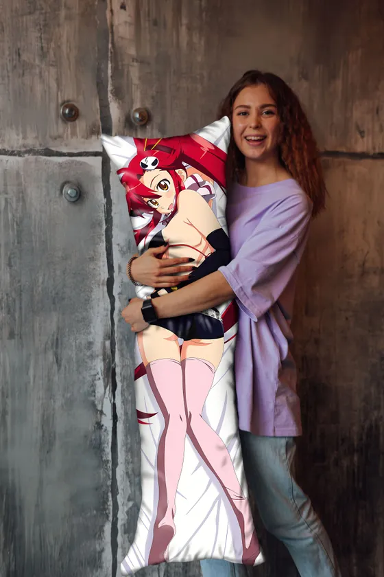 Дакимакура Йоко Литтнер