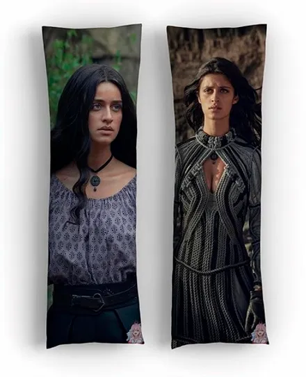 Дакимакура Йеннифер