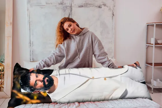 Дакимакура Бурак Озчивит