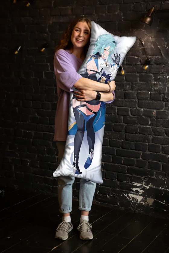 Дакимакура Эола