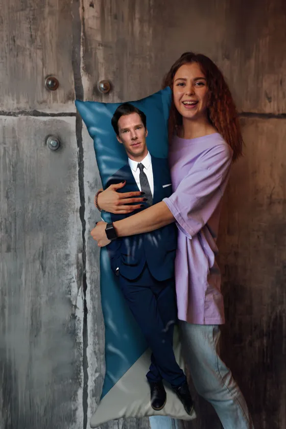 Дакимакура Бенедикт Камбербэтч