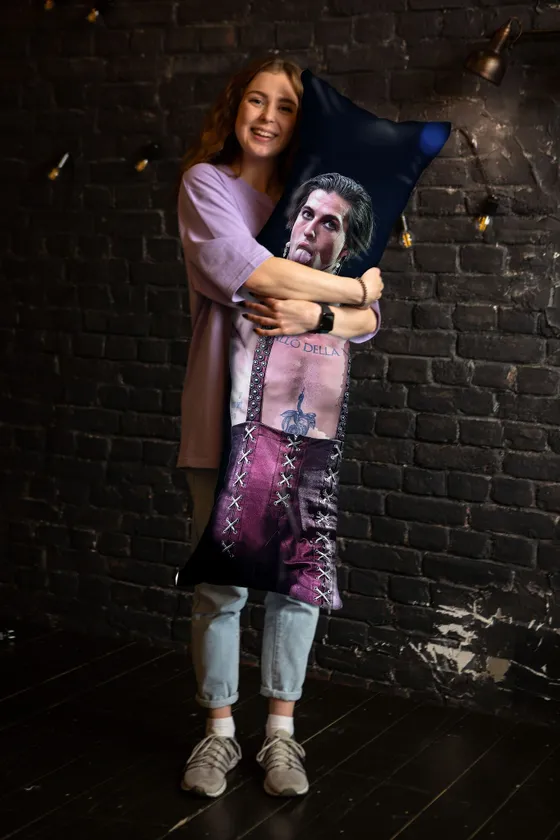 Дакимакура Дамиано Давид