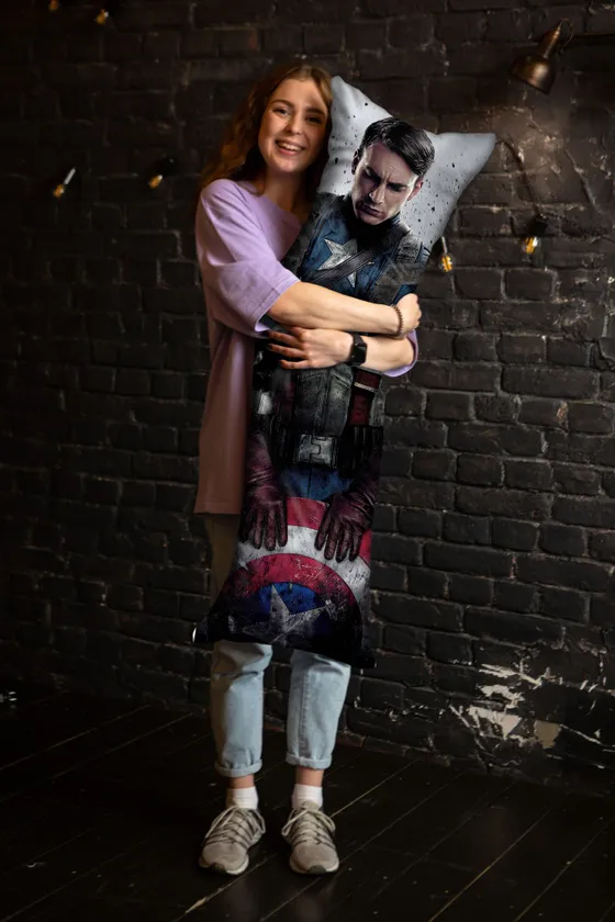 Дакимакура Капитан Америка №2