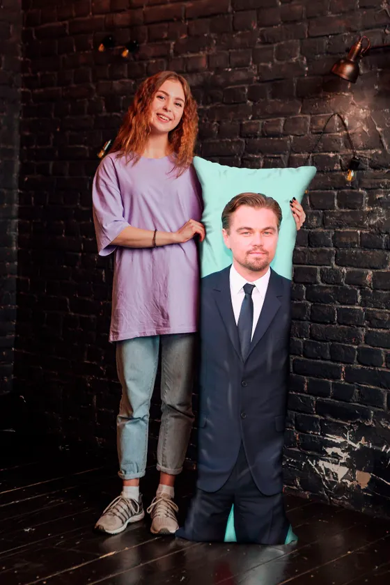 Дакимакура Леонардо ди Каприо