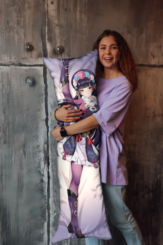 Дакимакура Юнь Цзинь