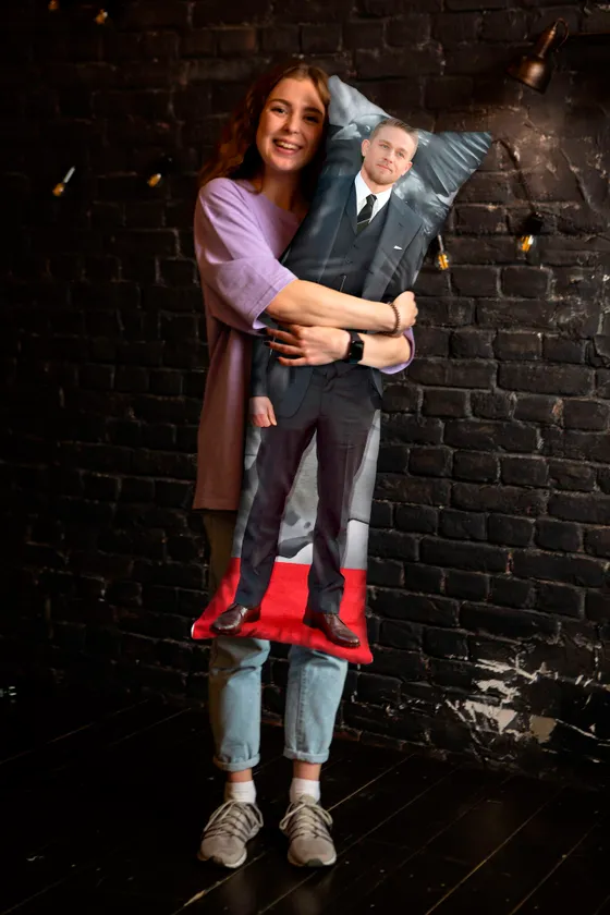 Дакимакура Чарли Ханнэм №2