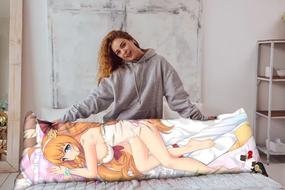 Дакимакура Юстиана фон Астрея