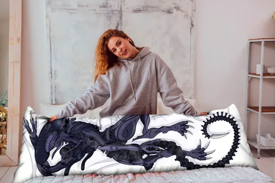 Дакимакура Ксеноморф