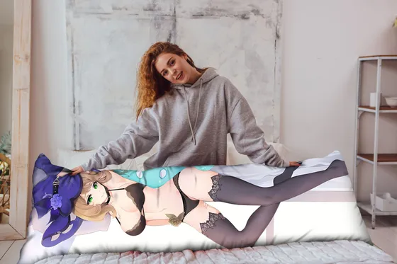 Дакимакура Лиза