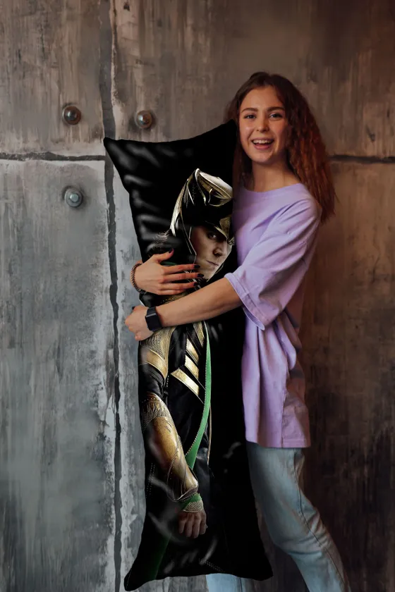 Дакимакура Локи