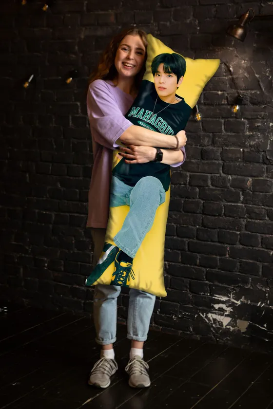 Дакимакура Сынмин №3