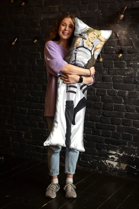 Дакимакура Райнер Браун