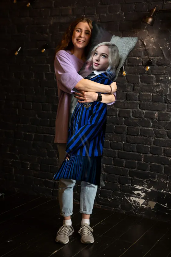 Дакимакура Уэнсдей и Энид