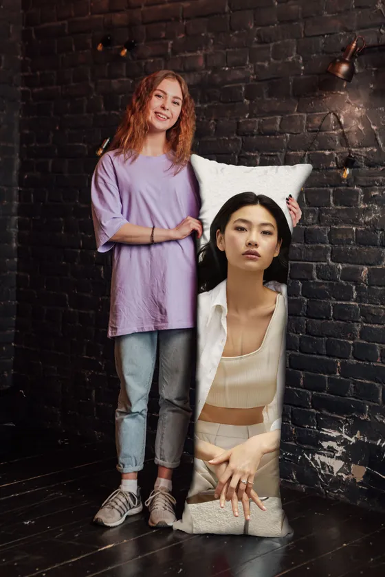 Дакимакура Чон Хо Ён