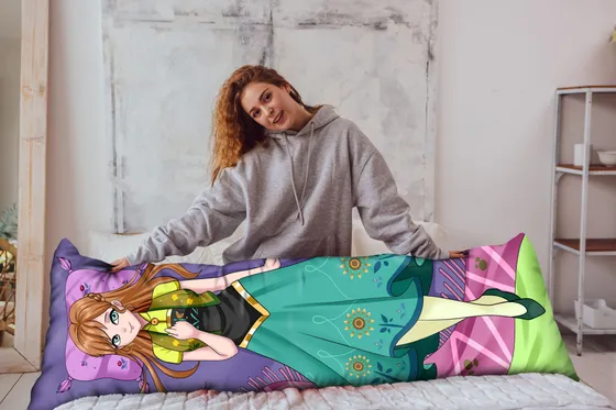 Дакимакура Анна