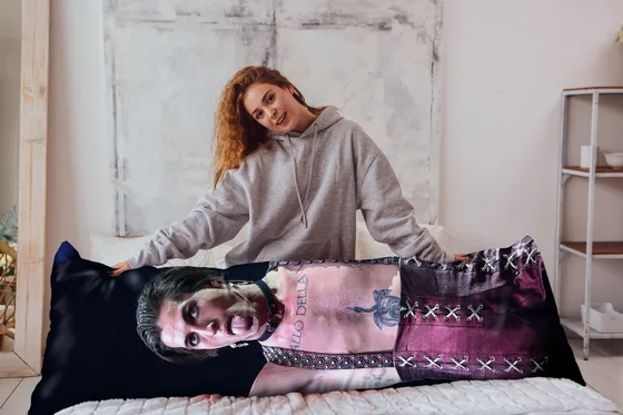 Дакимакура Дамиано Давид