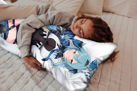 Дакимакура Эола