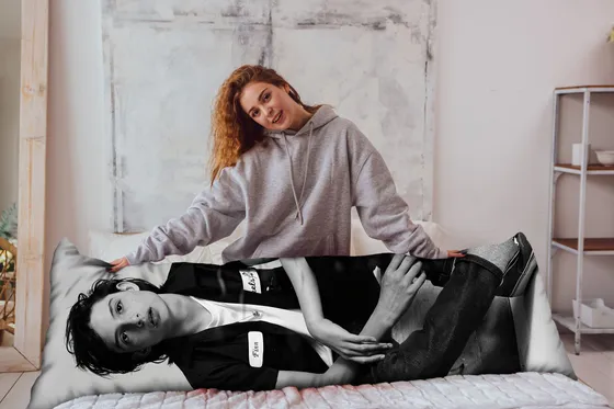 Дакимакура Финн Вулфхард №2